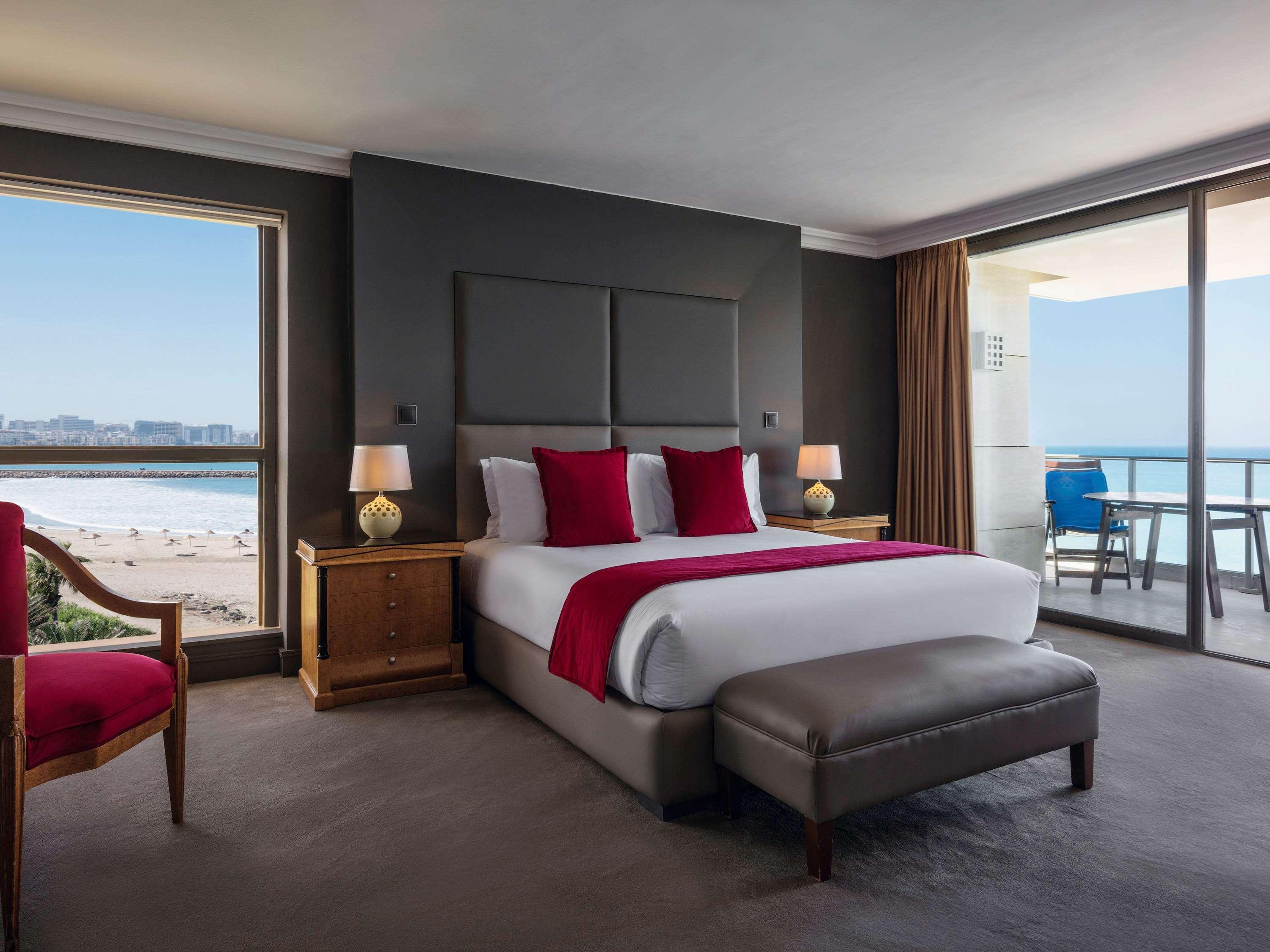 Moevenpick Hotel & Casino Malabata Tanger Tânger Exterior foto A bedroom at the Hilton San Diego Bayfront