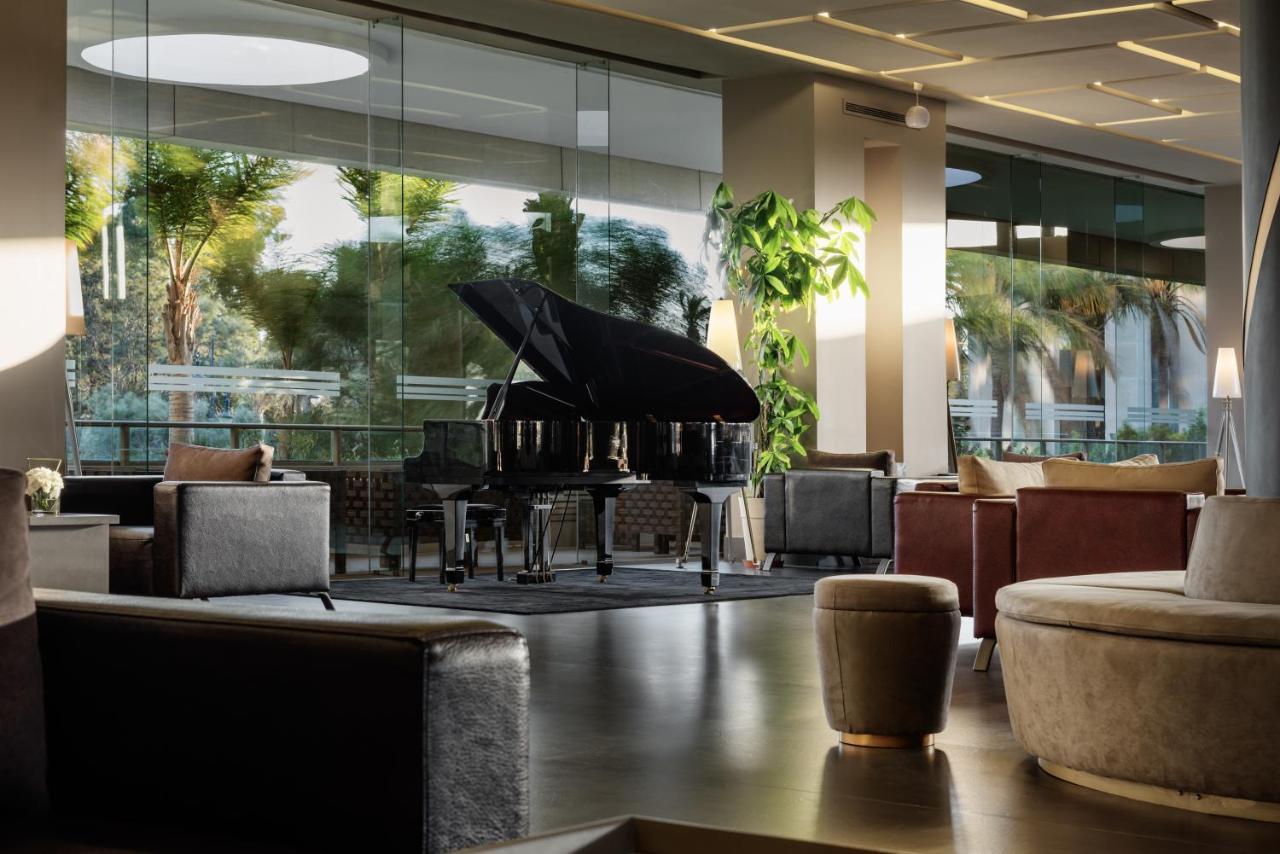 Moevenpick Hotel & Casino Malabata Tanger Tânger Exterior foto The piano in the lobby